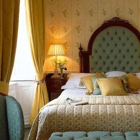 Longueville House